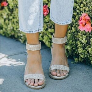 Vici MARLEY HEELED STRAW SANDAL